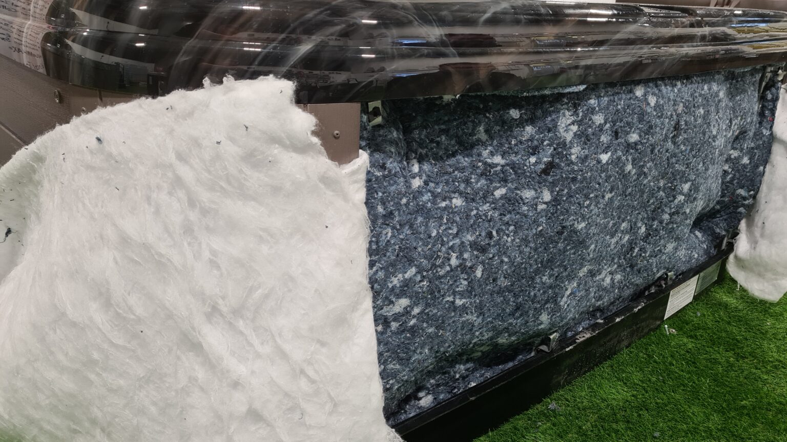 Which hot tub insulation is best in 2023? WhatSpa?