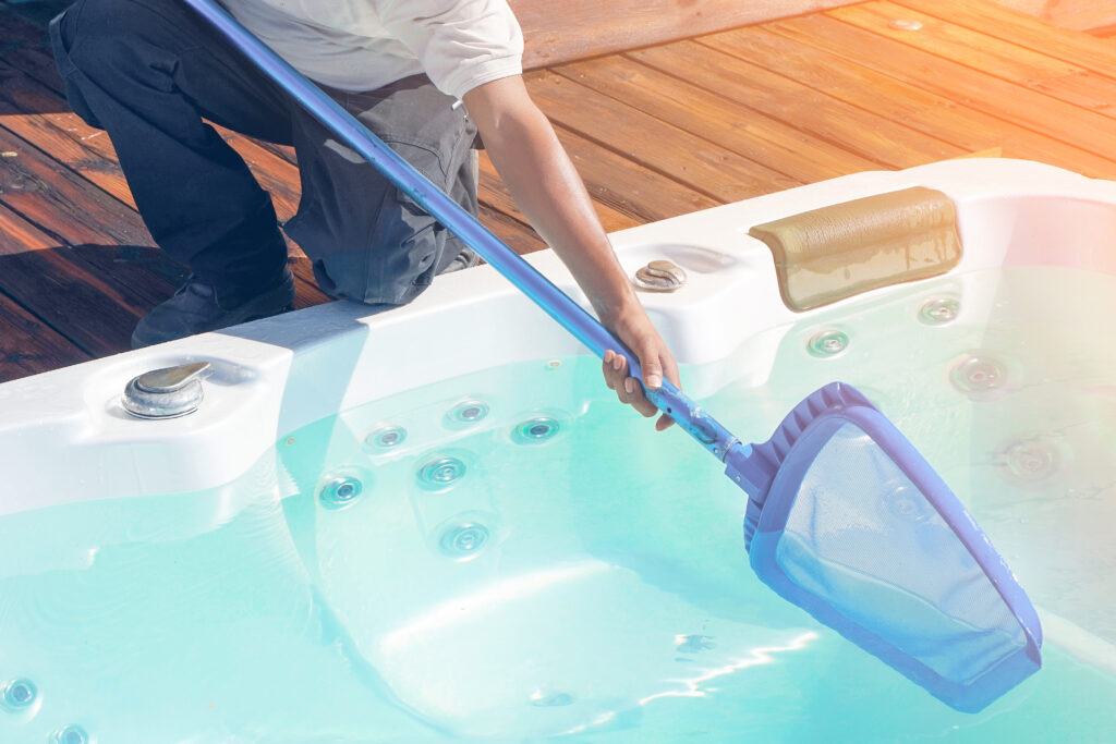 How to clean hot tub