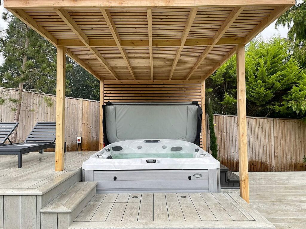 hot tub pergola